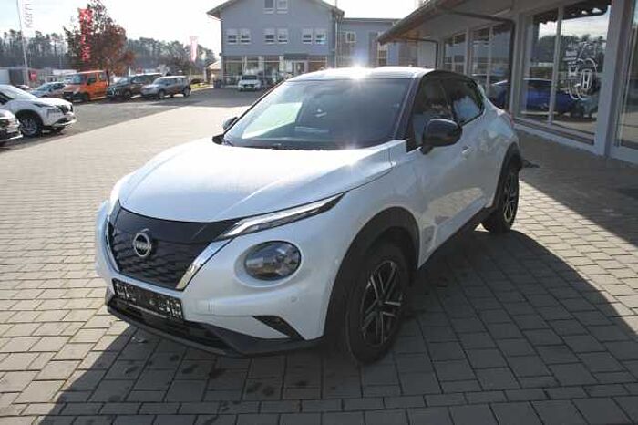 Nissan Juke 1.6 N-Connecta Hybrid 4AMT