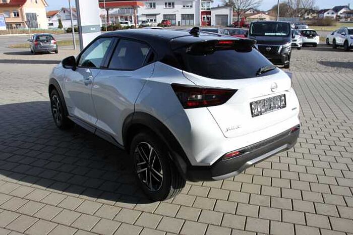 Nissan Juke 1.6 N-Connecta Hybrid 4AMT