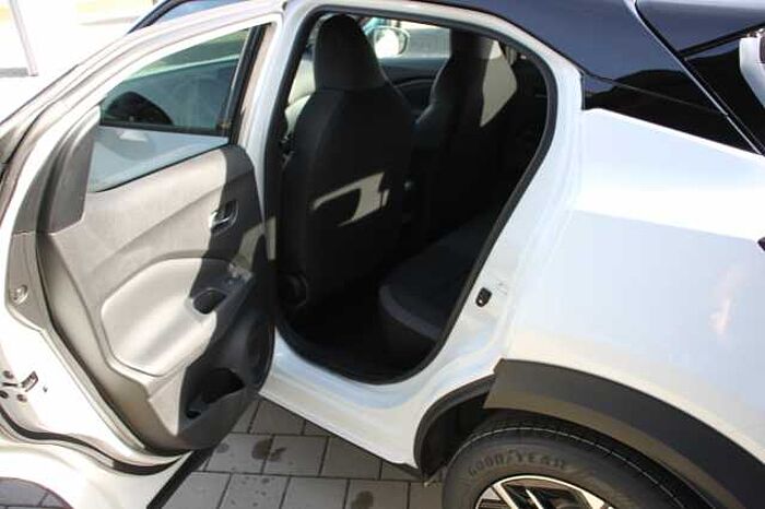 Nissan Juke 1.6 N-Connecta Hybrid 4AMT