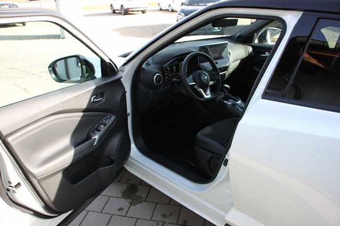 Nissan Juke 1.6 N-Connecta Hybrid 4AMT