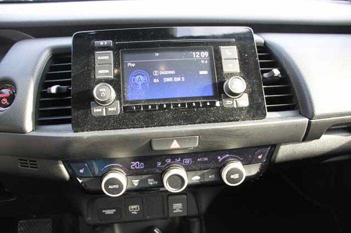 Honda Jazz 1.5 Comfort i-MMD e-CVT Hybrid